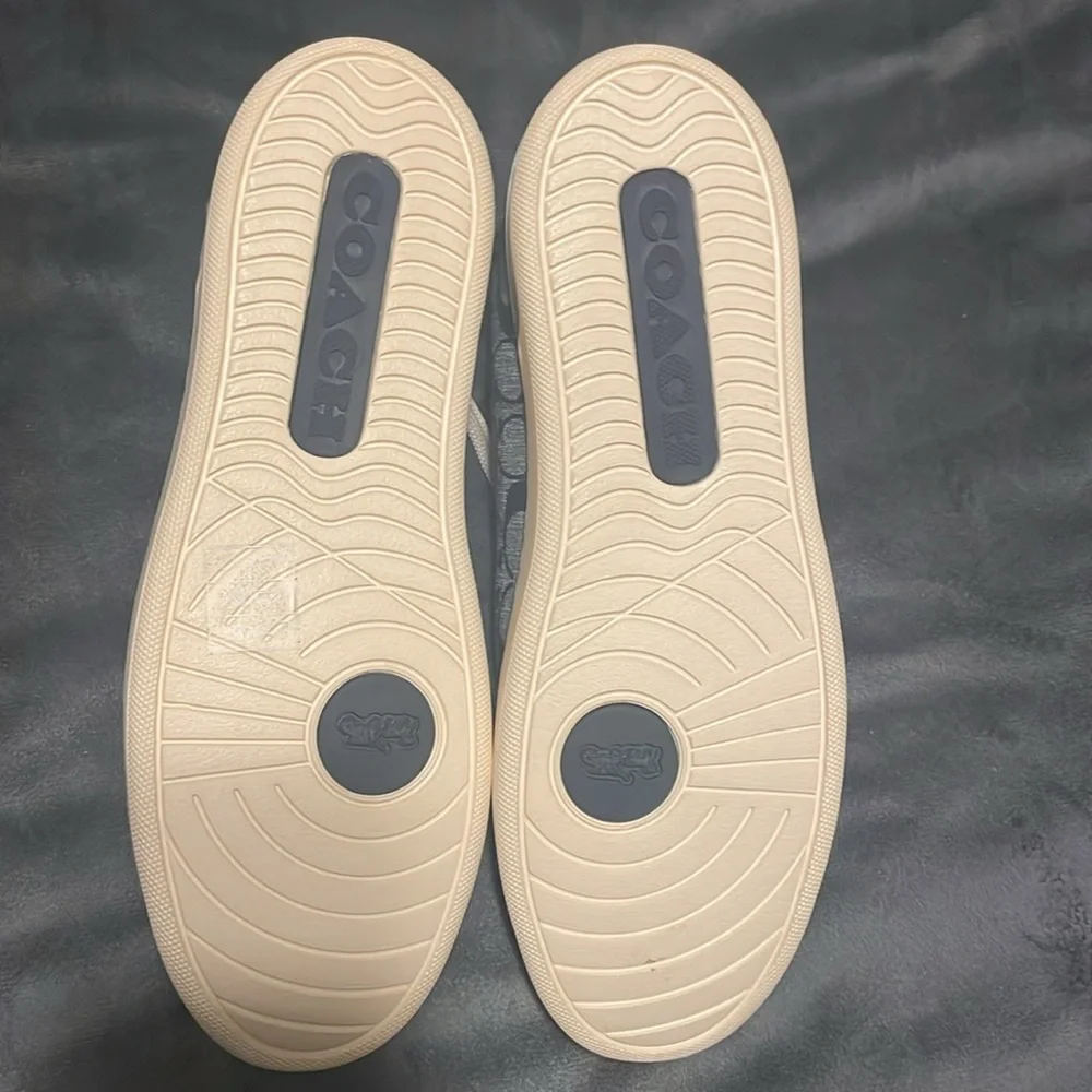 Coach unisex gym shoes - Picture 3 of 5